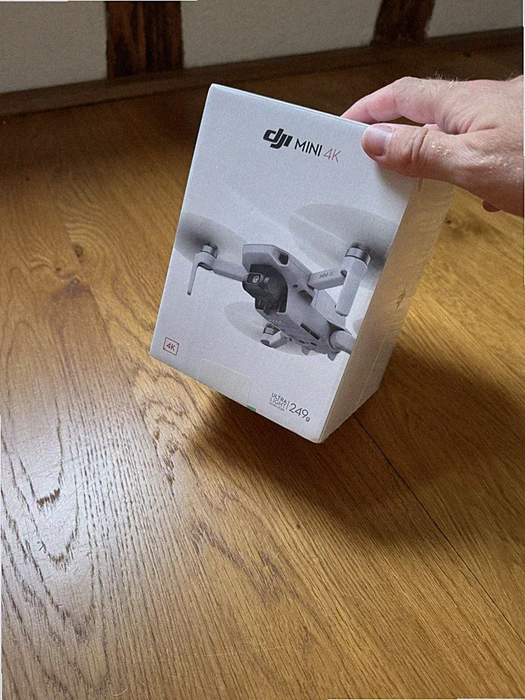 DJI Mini 4K Drohne mit Kamera 3 Achsen Gimbal Stabilisierung, Rückkehr NEU & OVP