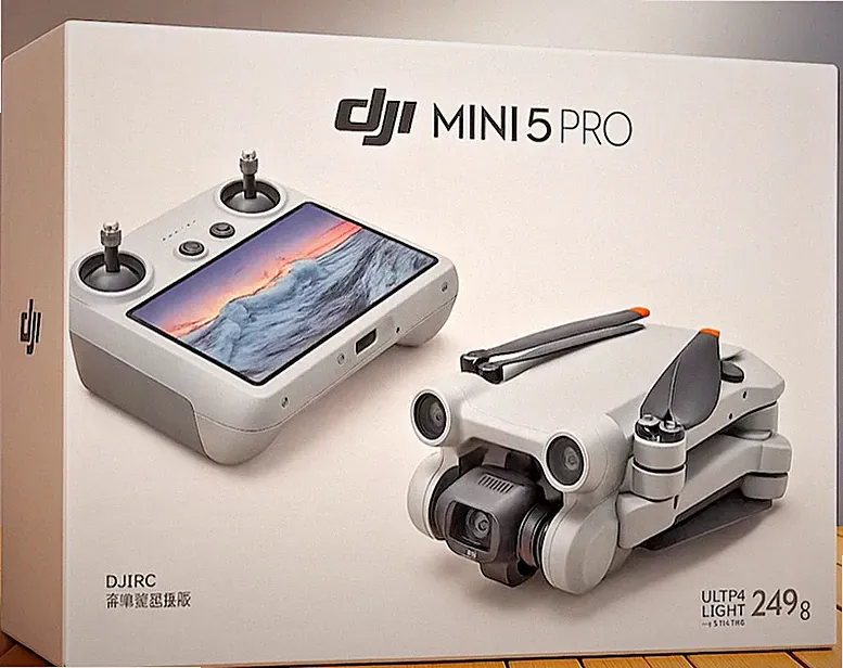 DJI Mini 5 Pro Fly More Combo RC 2
