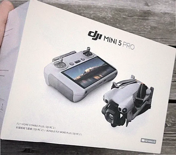 DJI Mini 5 Pro Fly More Combo RC3 Controller 3 Akkus 4K Kamera Drohne Neu