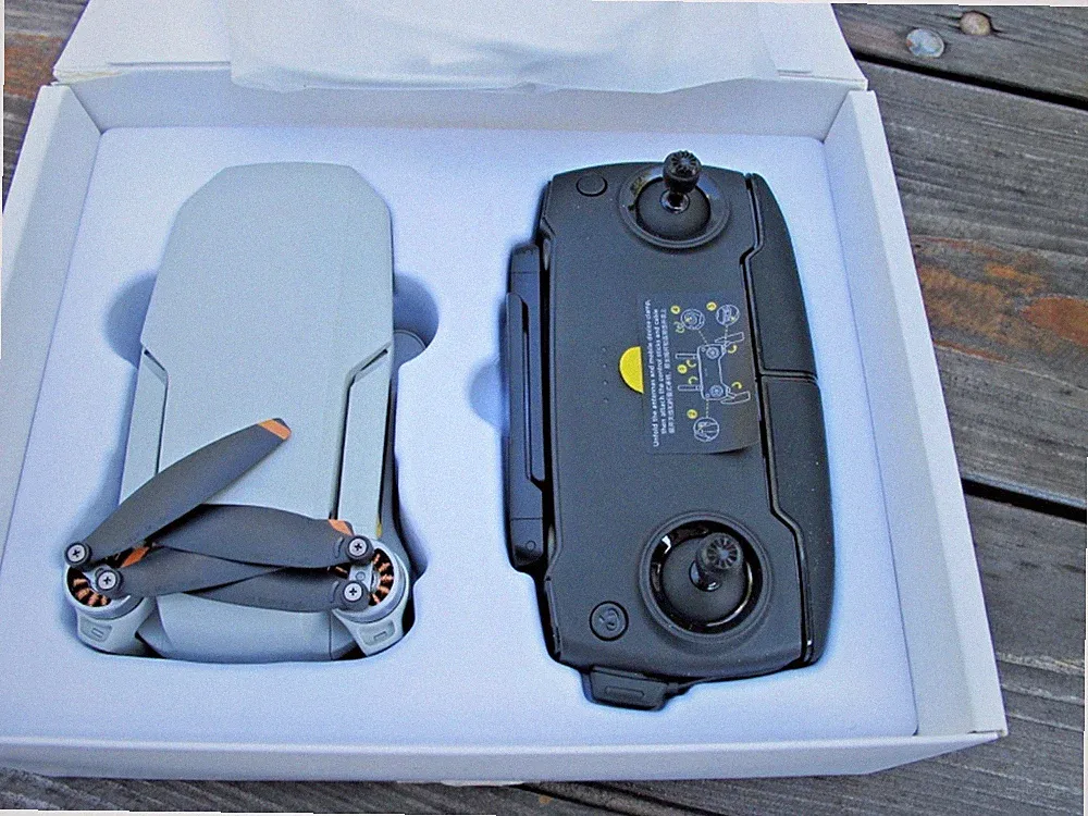DJI Mini SE mit 3-Achsen-Gimbal 2.7K Kamera 249G GPS Drohne OVP NEU