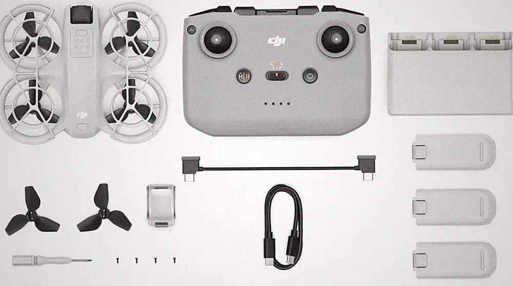 DJI Neo Fly More Combo – Mini Drohne mit Kamera 4K UHD Für Kinder, 135g