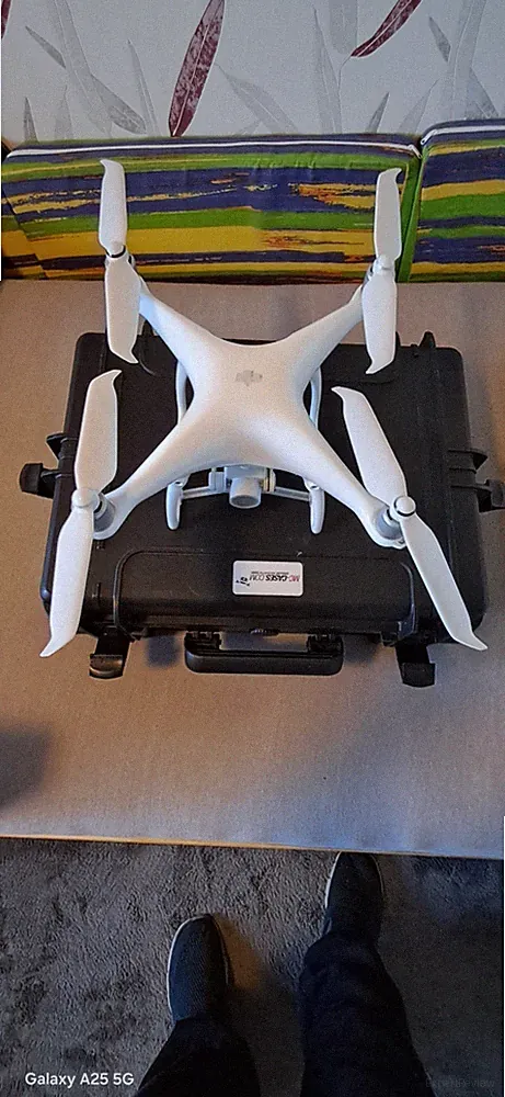 DJI Phantom 4
