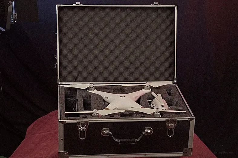 Drohne DJI Phantom 3 Professionell, 4K Kamera mit viel Zubehör